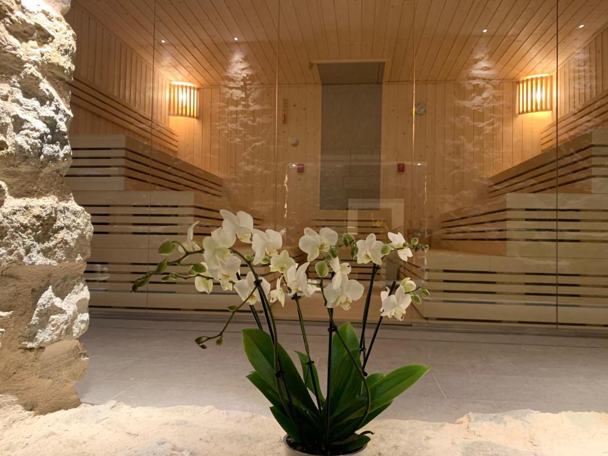 Grand & Des Hotel 4*
