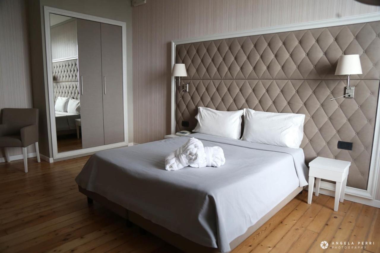Grand & Des Hotel 4*